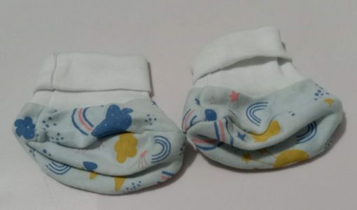 Picture of MDL02406 :: Size:New Born :: Baby Caps, Socks and Mitten Sets
